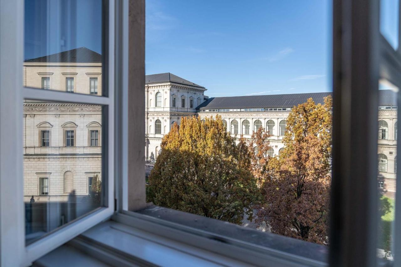Hotel-Pension Am Siegestor München Buitenkant foto